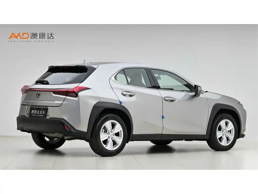 Lexus UX — фото 10
