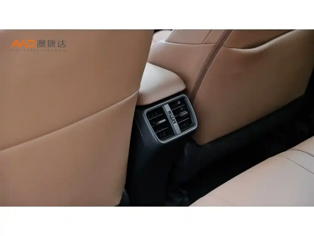 Lexus UX — фото 5
