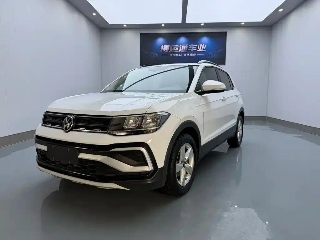 Volkswagen T-Cross — фото 1