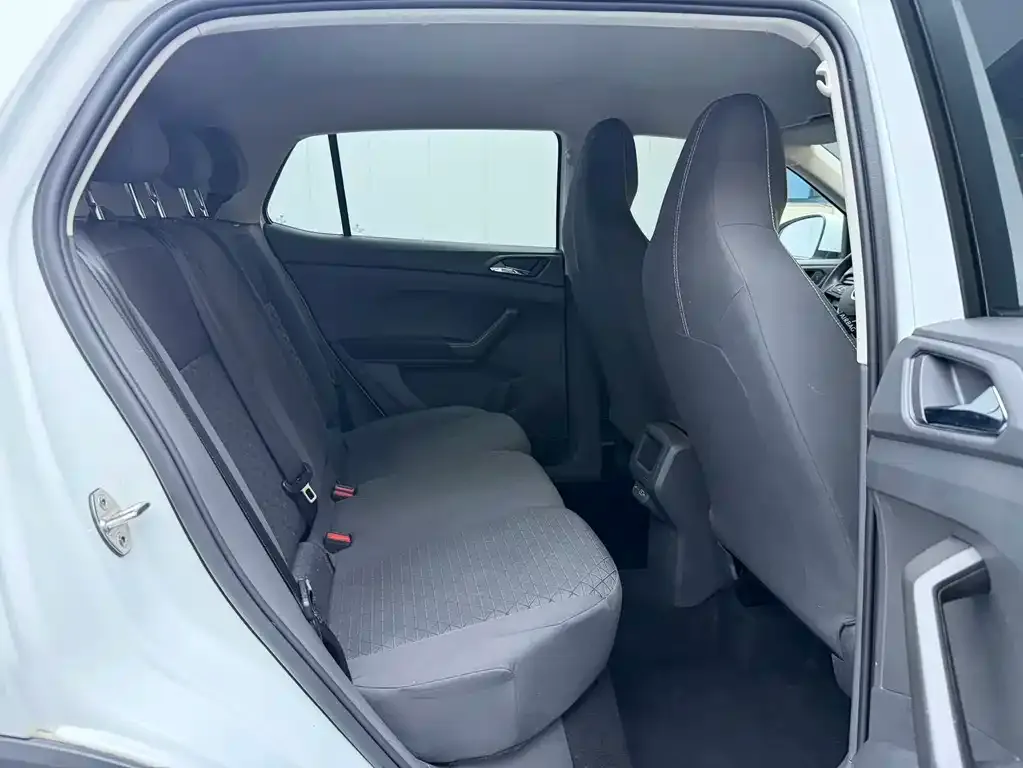 Volkswagen T-Cross — фото 9