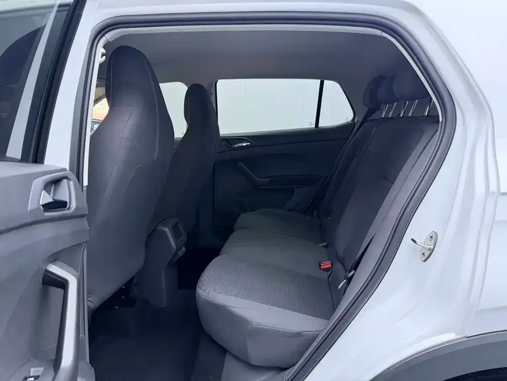 Volkswagen T-Cross — фото 3