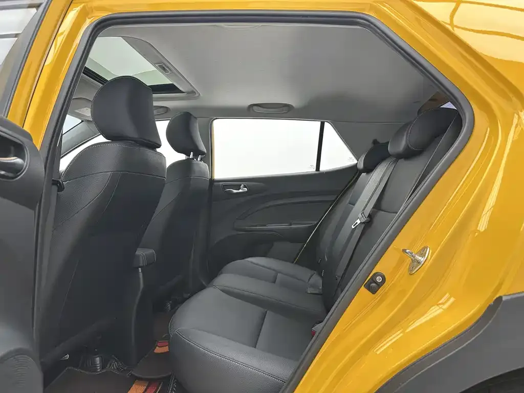 Kia KX1 2022 из CN, фото 8