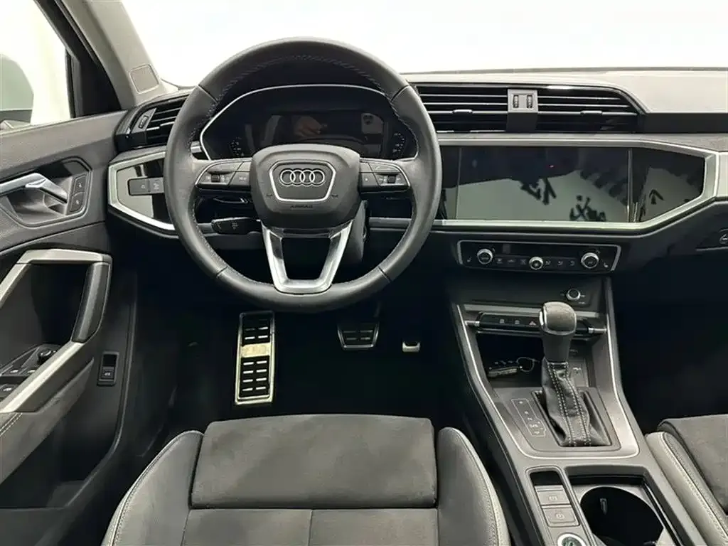 Audi Q3 — фото 5