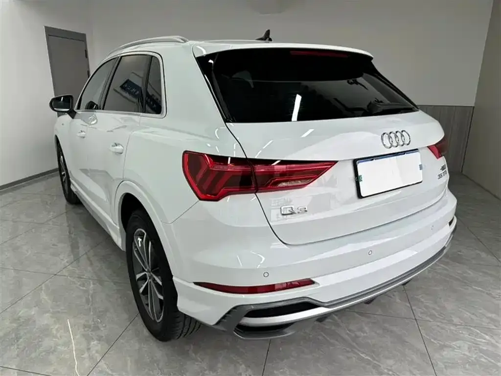 Audi Q3 — фото 7