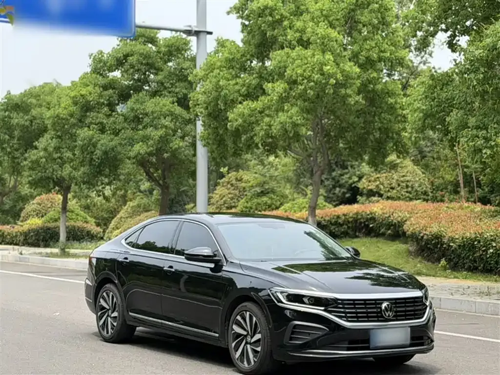 Volkswagen Passat — фото 8