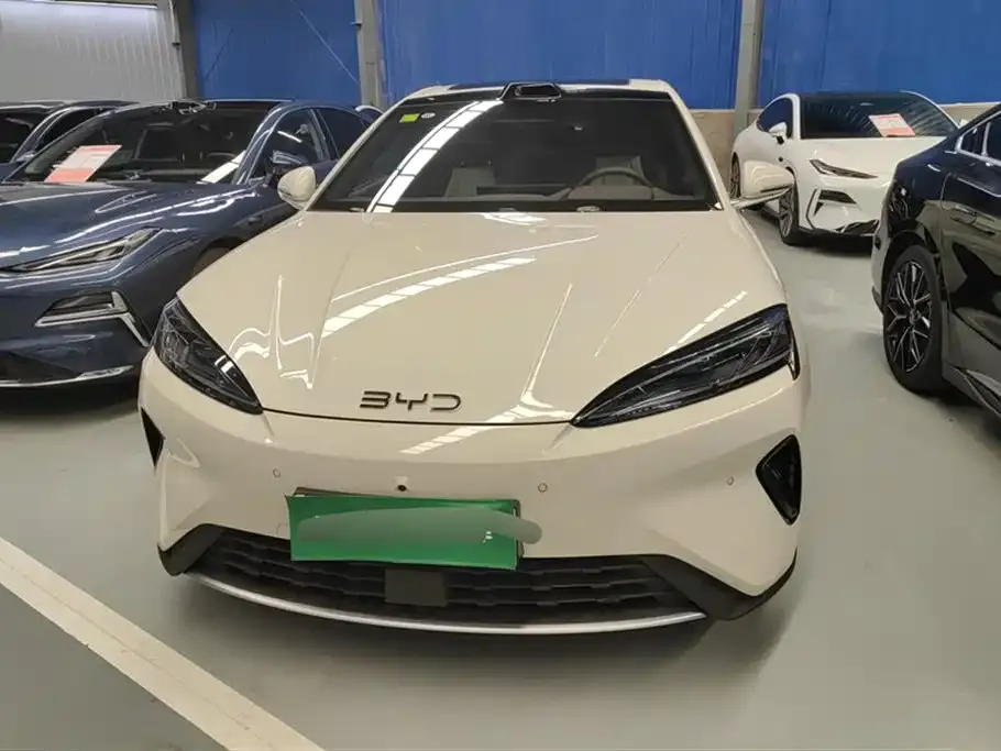 BYD Seal 07 DM-i — фото 10