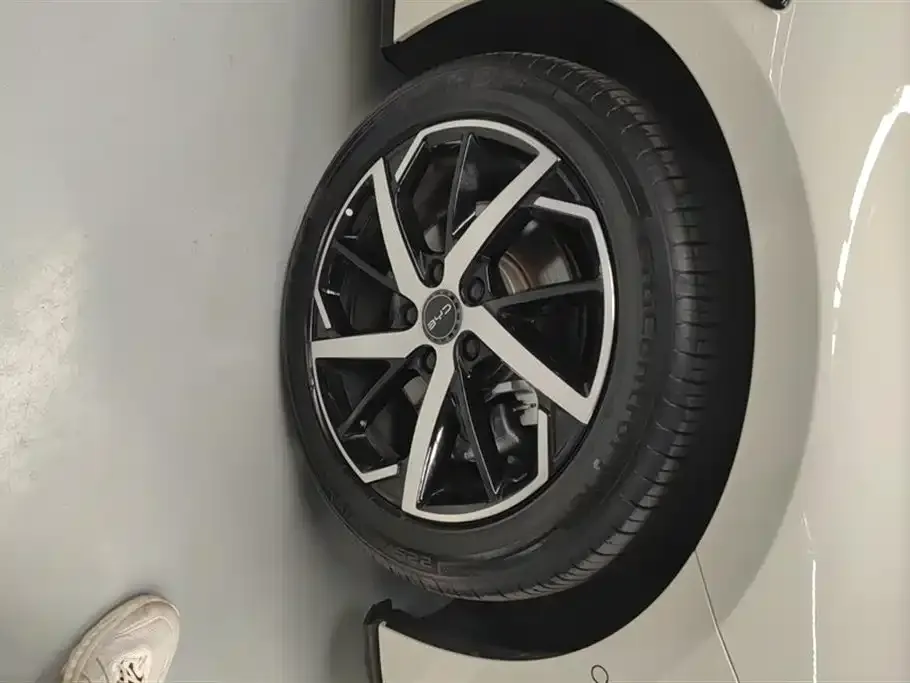 BYD Seal 07 DM-i — фото 3