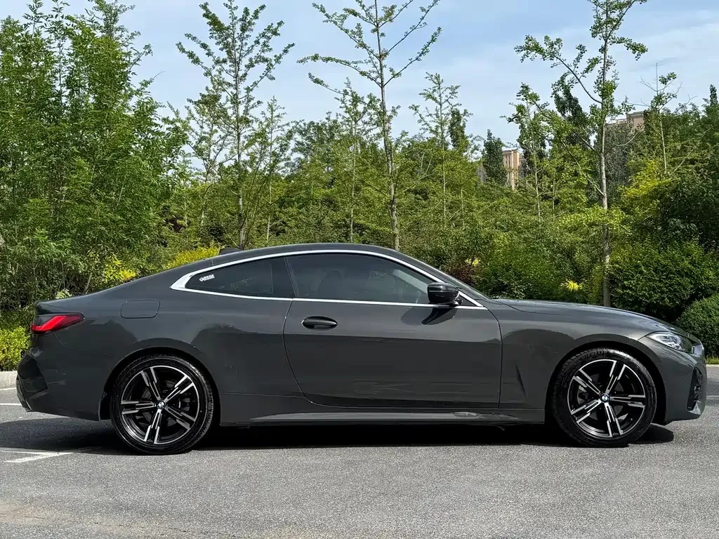 BMW 4 Series 2022 из CN, фото 8