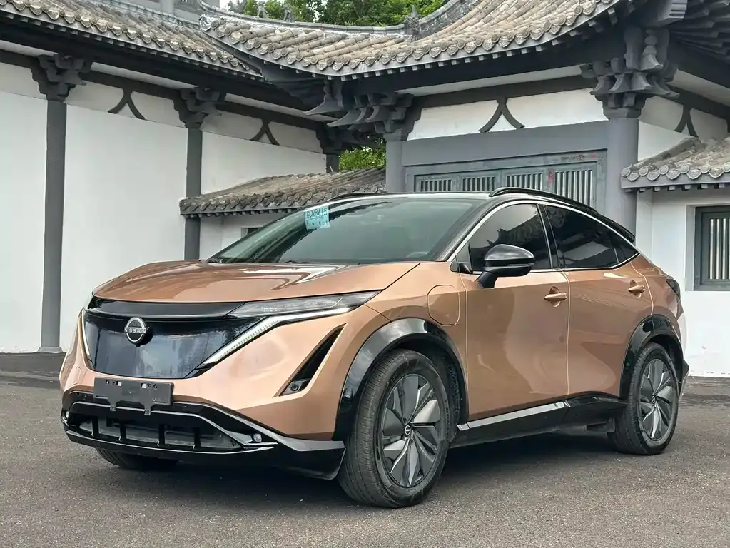 Nissan Ariya — фото 1