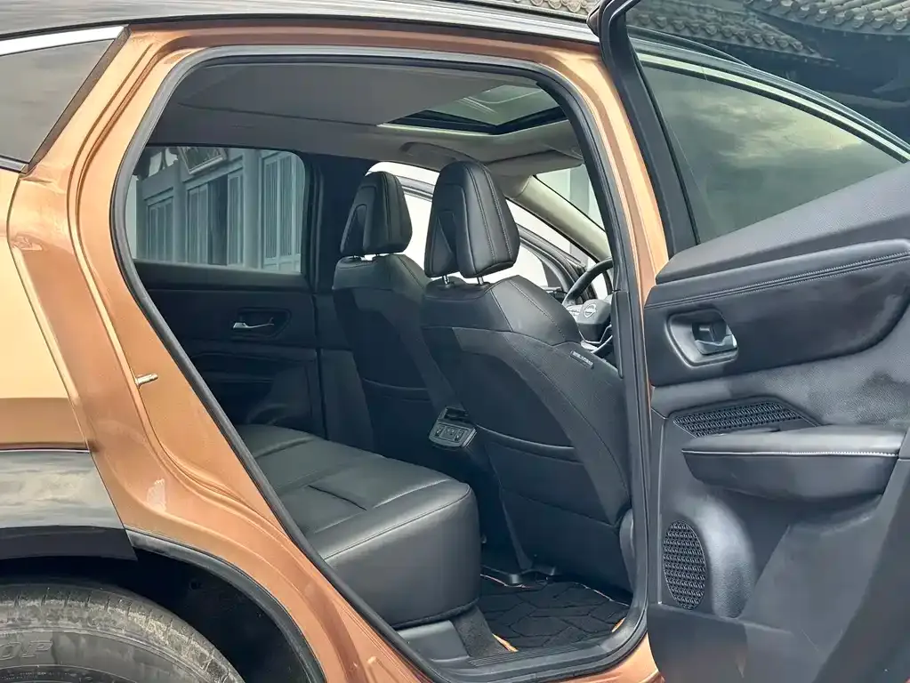 Nissan Ariya — фото 2