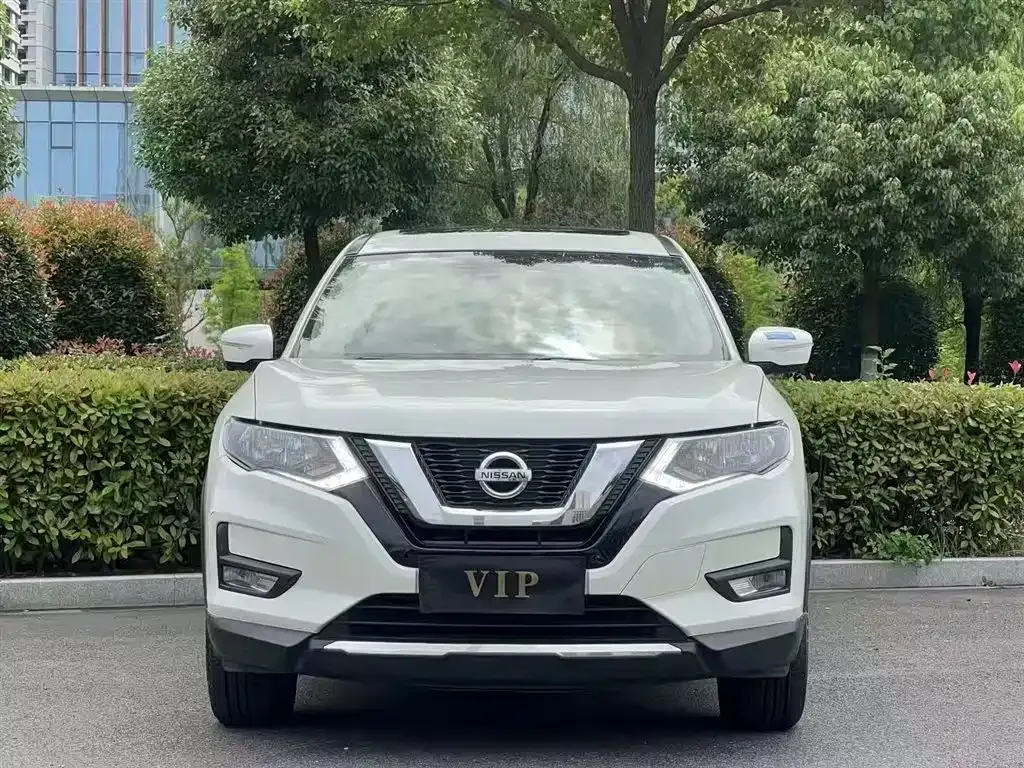 Nissan X-Trail — фото 6