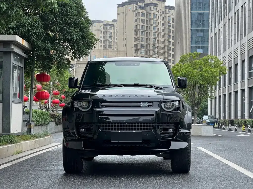Land Rover Defender — фото 10
