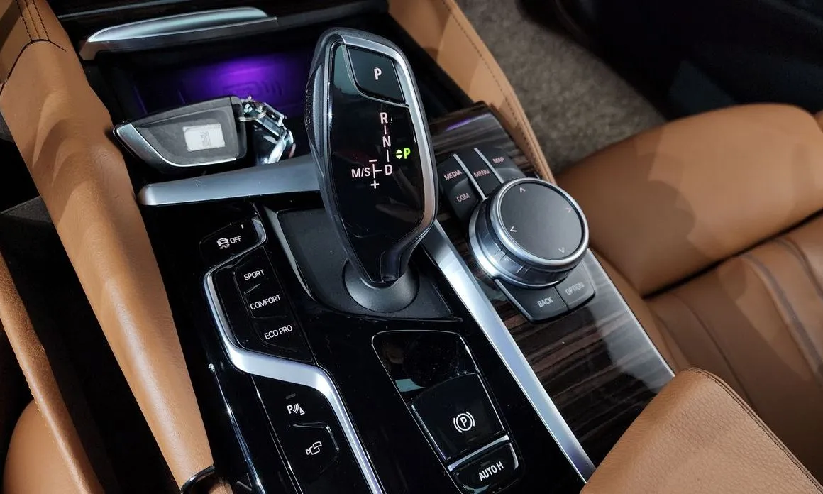 BMW 5-Series 2021 из KR, фото 9