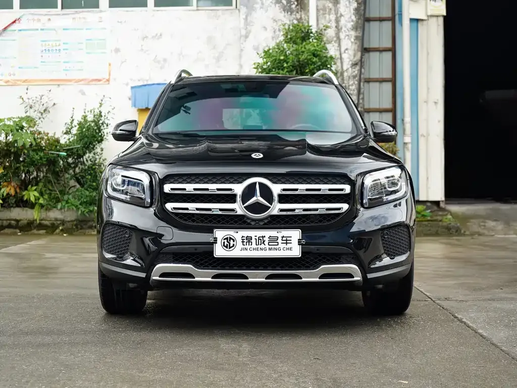 Mercedes-Benz GLB — фото 10