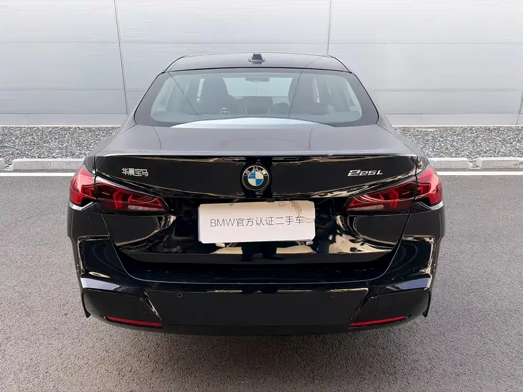 BMW 2 Series 2025 из CN, фото 8