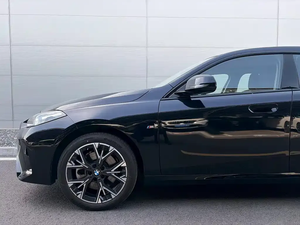 BMW 2 Series 2025 из CN, фото 4