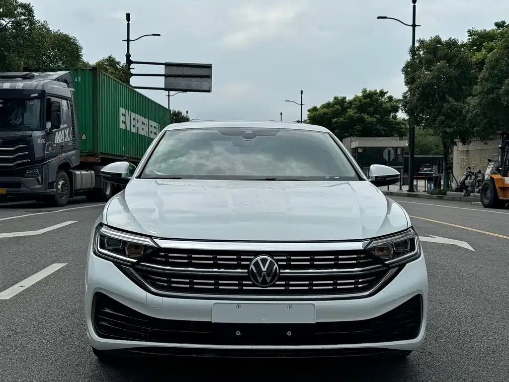 Volkswagen Sagitar 2023 из CN, фото 3