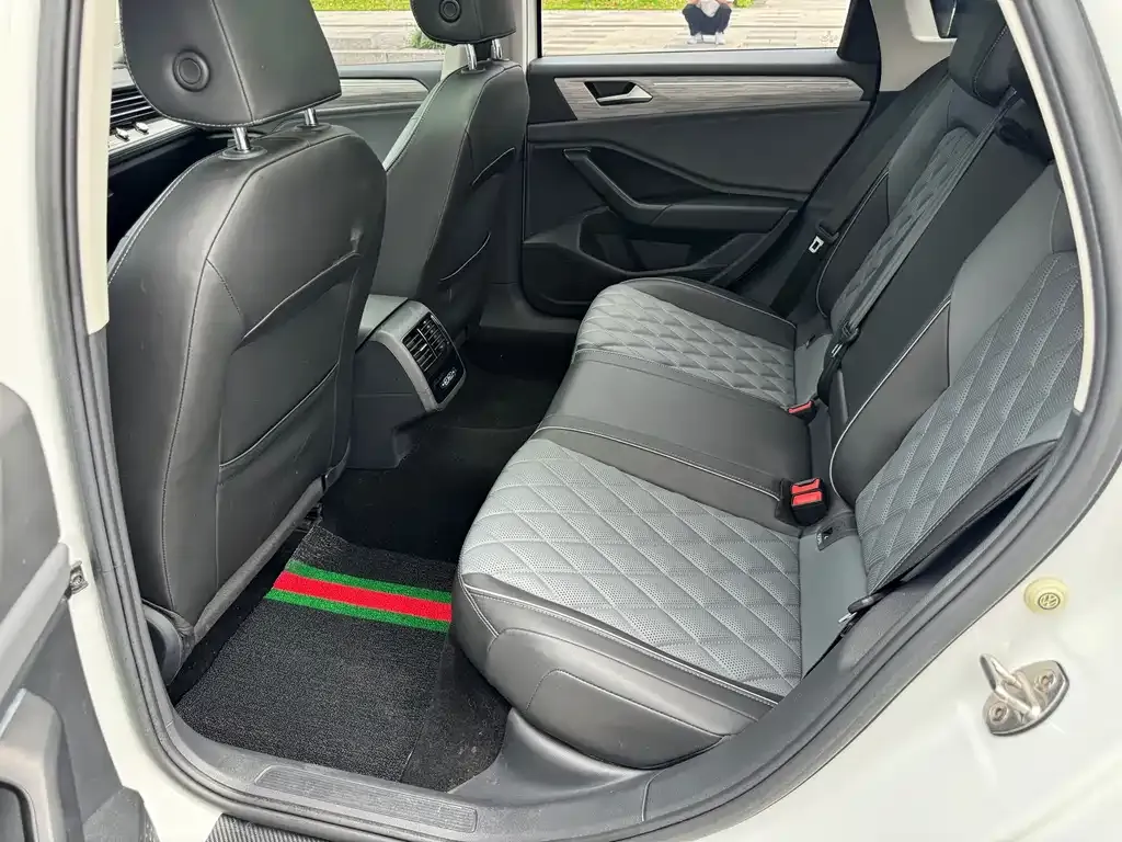 Volkswagen Sagitar 2023 из CN, фото 9