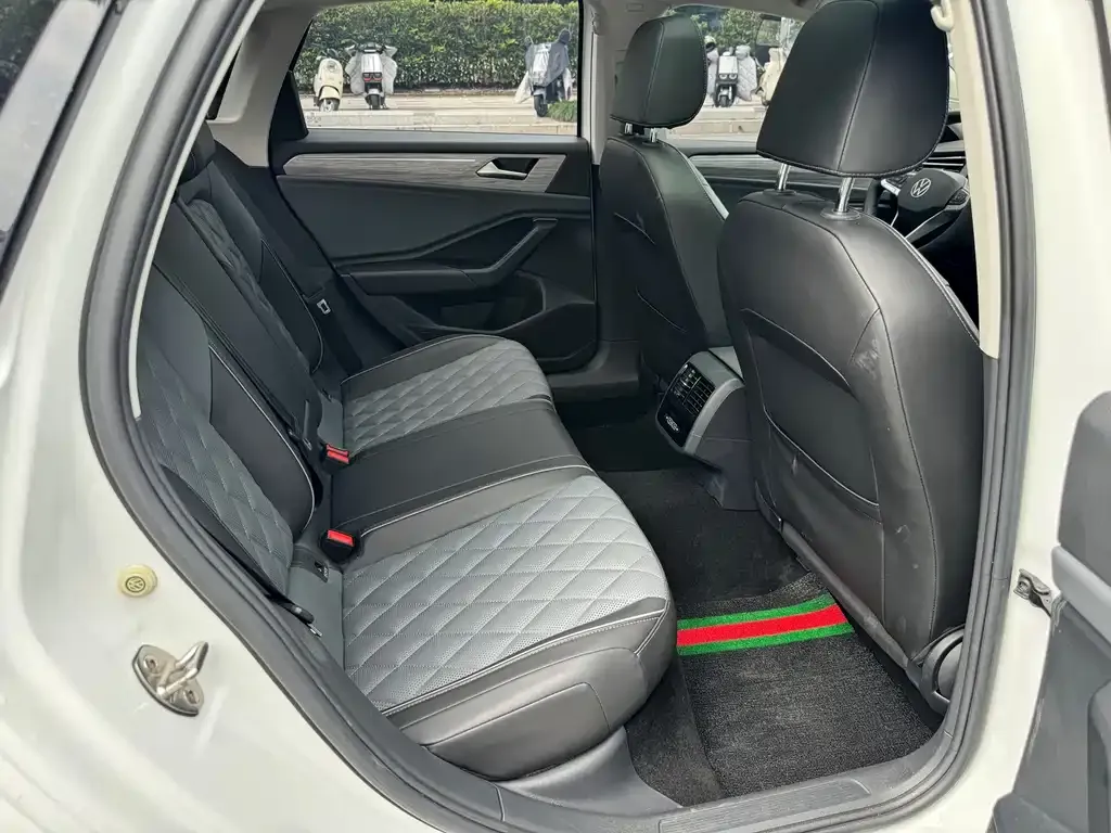 Volkswagen Sagitar 2023 из CN, фото 6
