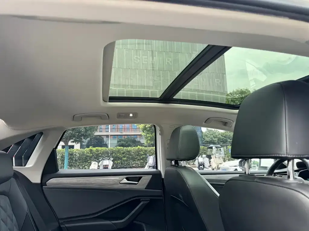 Volkswagen Sagitar 2023 из CN, фото 4