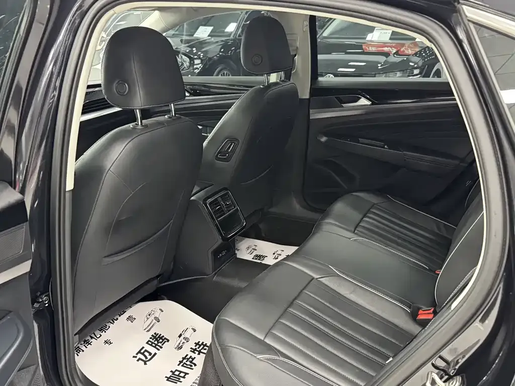 Volkswagen Passat — фото 4