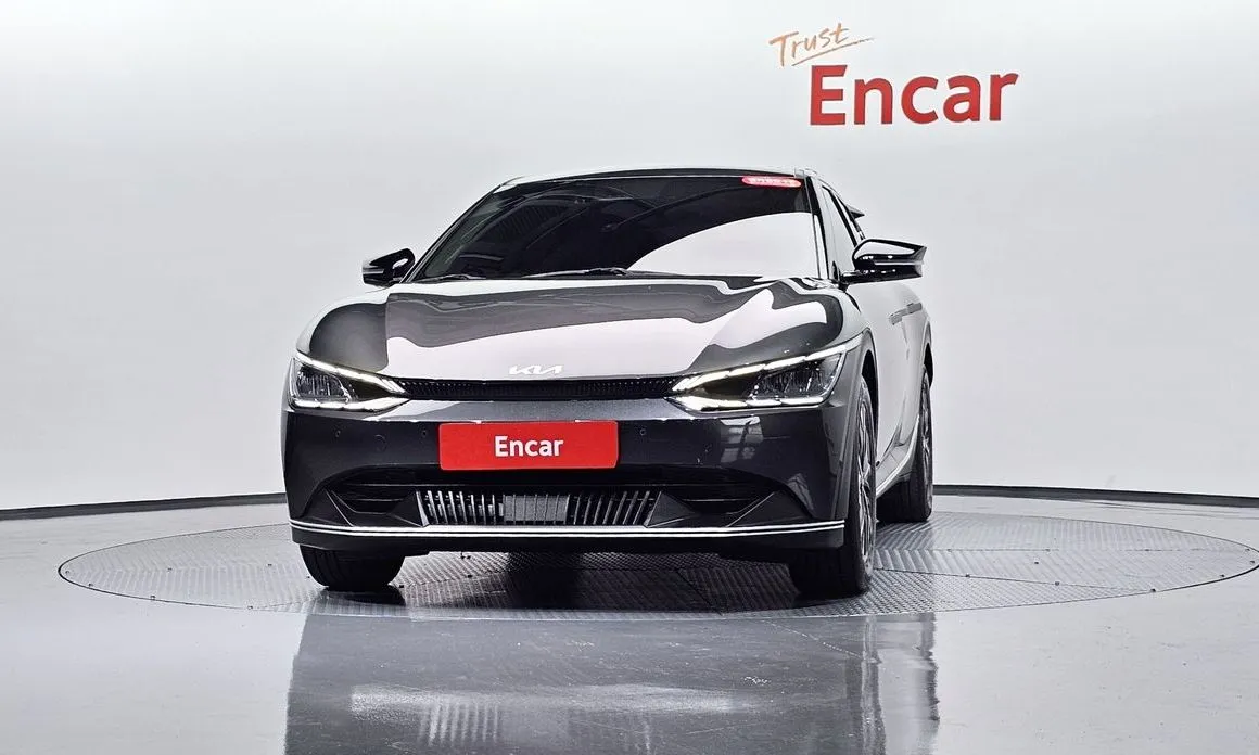Kia EV6 2023 из KR, фото 8