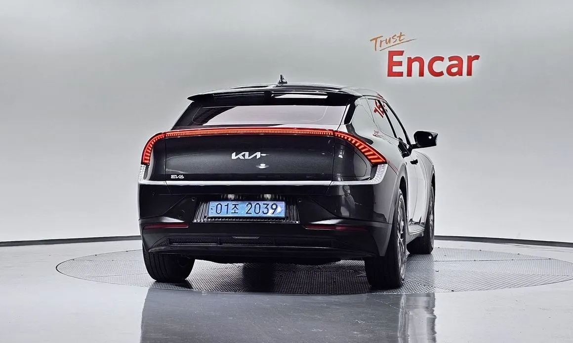 Kia EV6 2023 из KR, фото 3