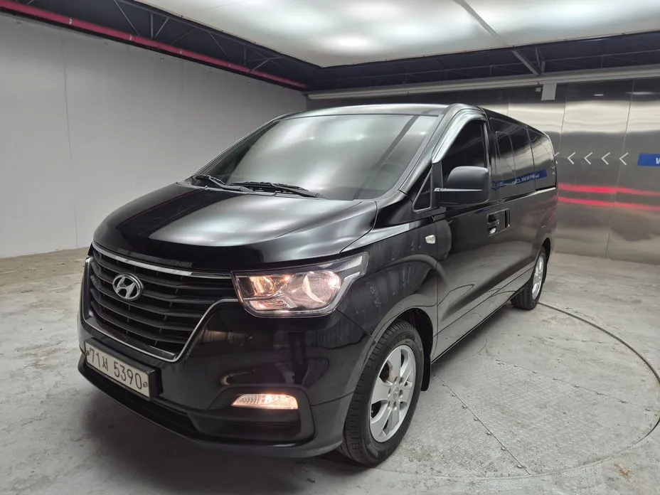 Hyundai Starex 2021 из KR, фото 1