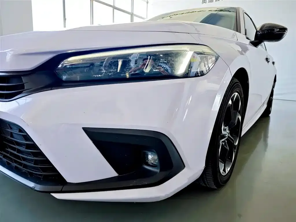Honda Civic — фото 7