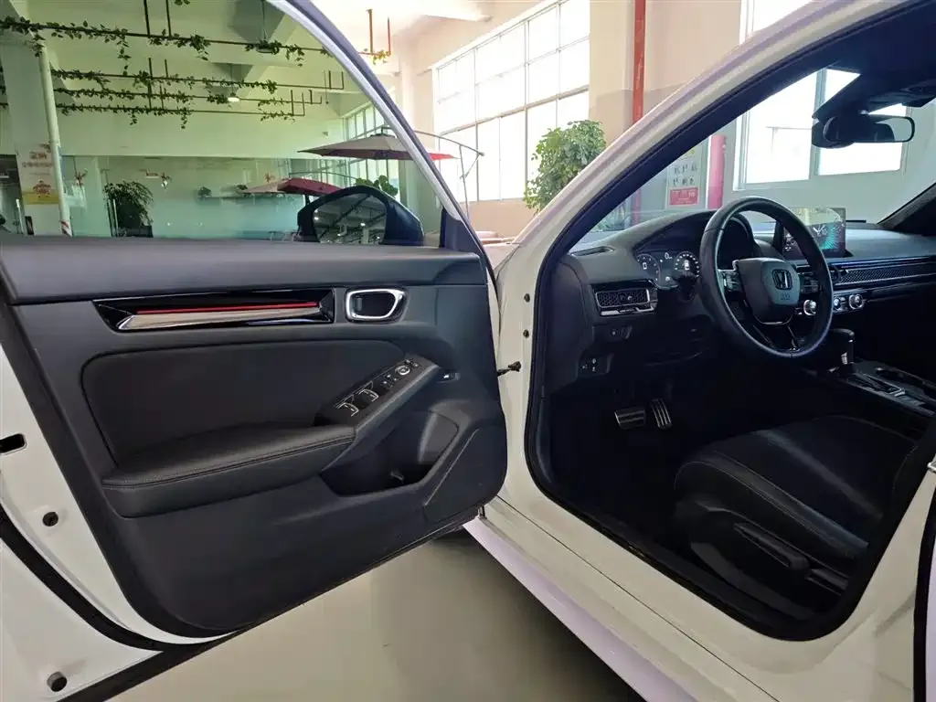Honda Civic — фото 10