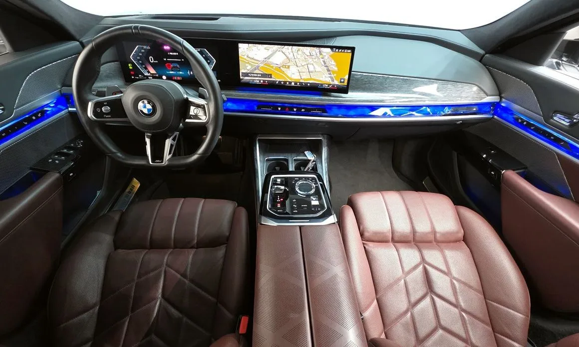 BMW 7-Series 2023 из KR, фото 10