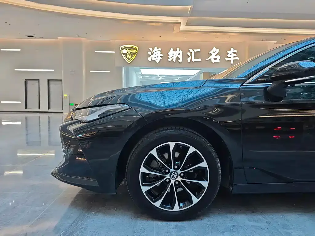 Toyota Avalon 2024 из CN, фото 4