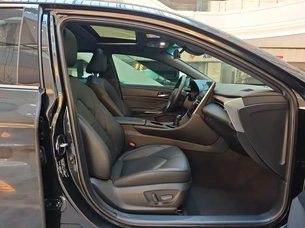 Toyota Avalon 2024 из CN, фото 2