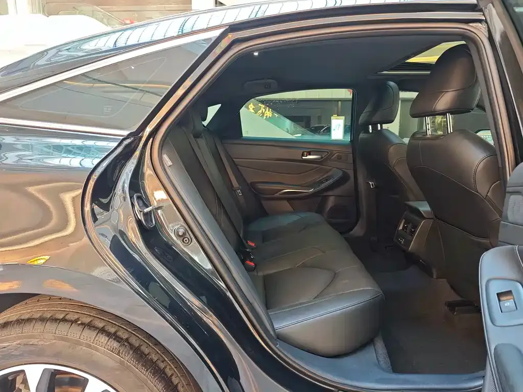 Toyota Avalon 2024 из CN, фото 9