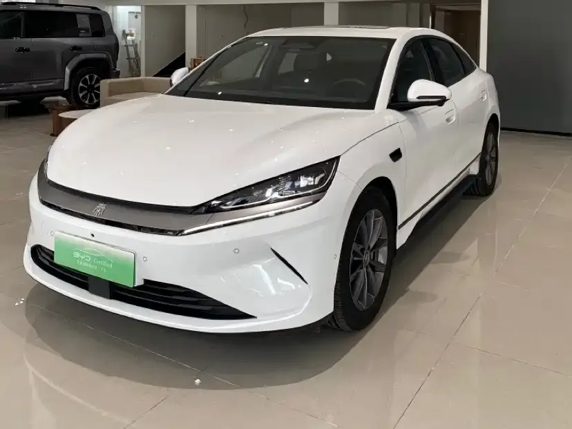 BYD Qin L — фото 1