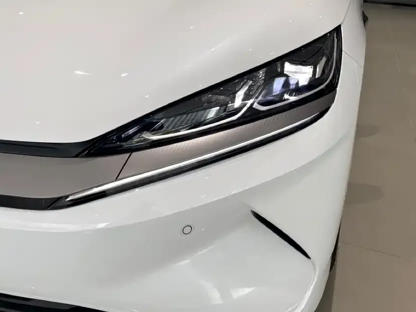 BYD Qin L — фото 2