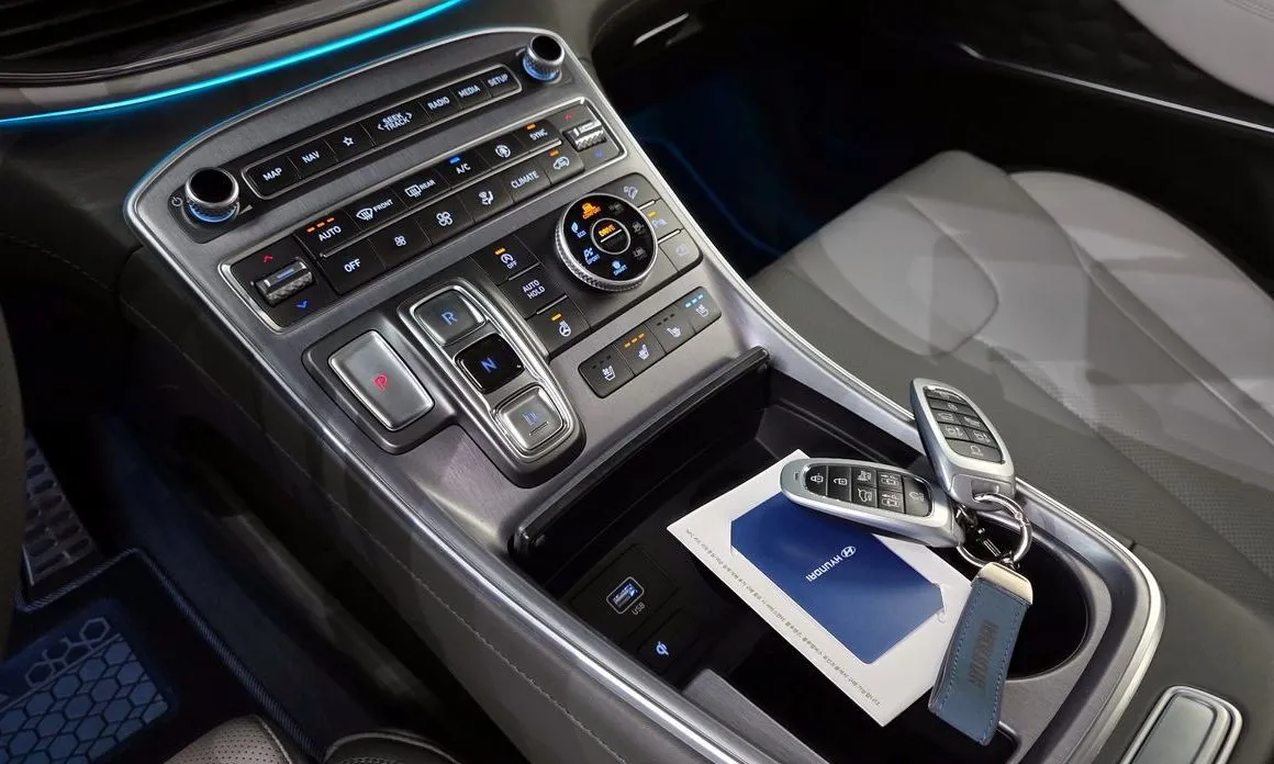 Hyundai Santafe 2023 из KR, фото 7