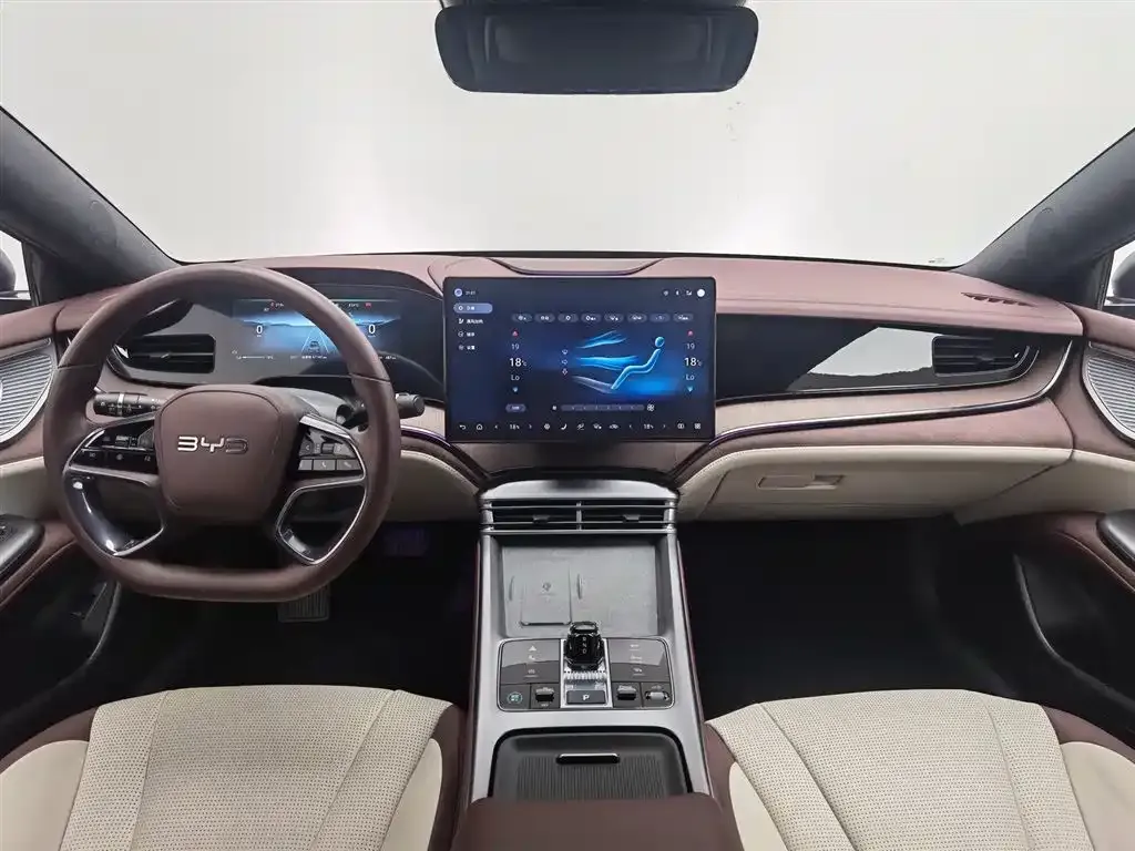 BYD Seal — фото 4