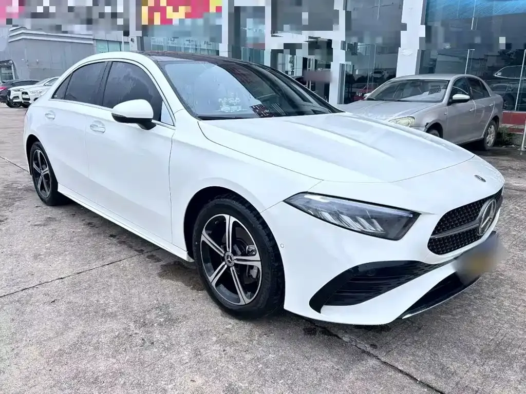 Mercedes-Benz A-Class — фото 9