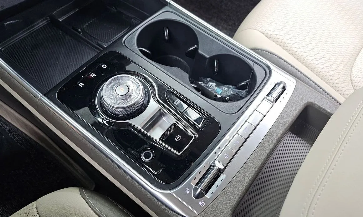 Kia Carnival — фото 10