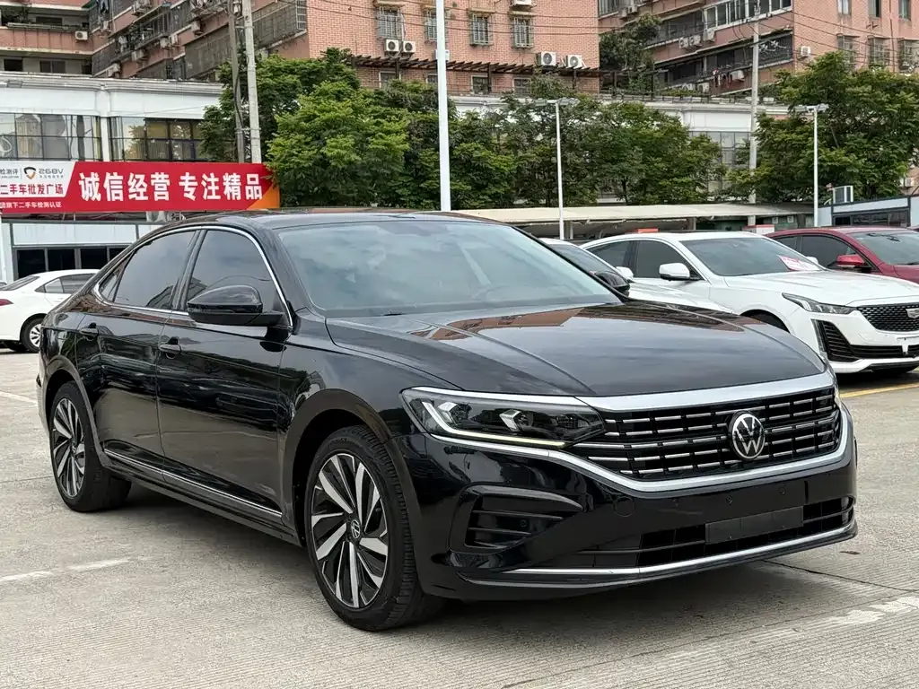 Volkswagen Passat — фото 6