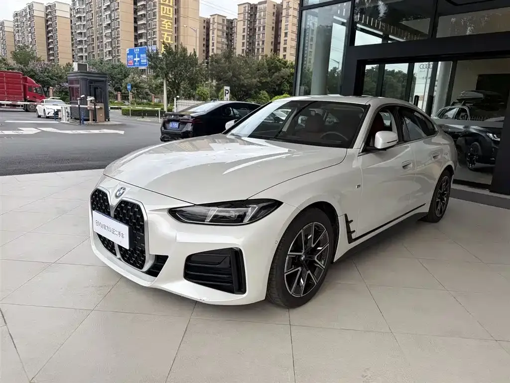 BMW 4 Series — фото 1