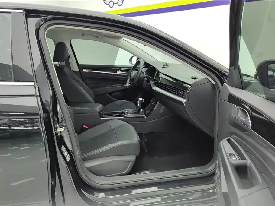 Volkswagen Passat — фото 10