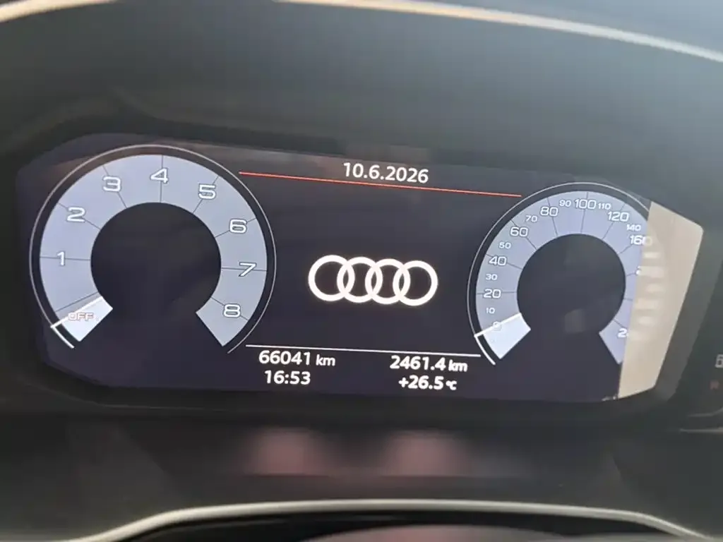 Audi Q3 2021 из CN, фото 10