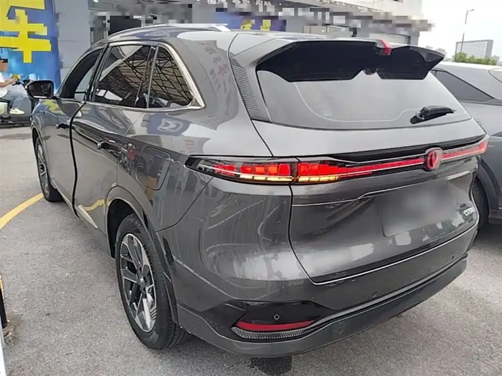 Changan CS75PLUS — фото 4