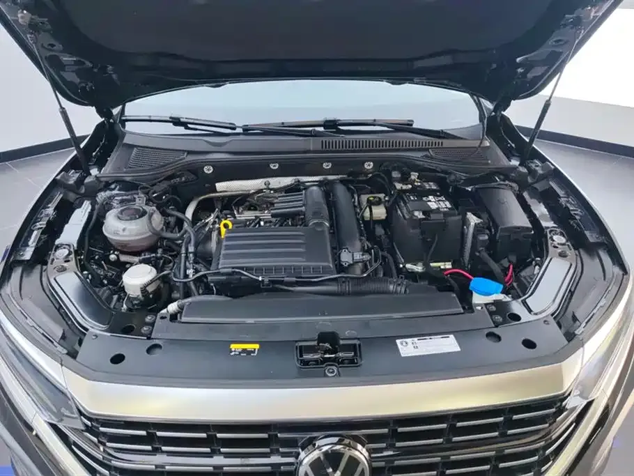 Volkswagen Passat — фото 7