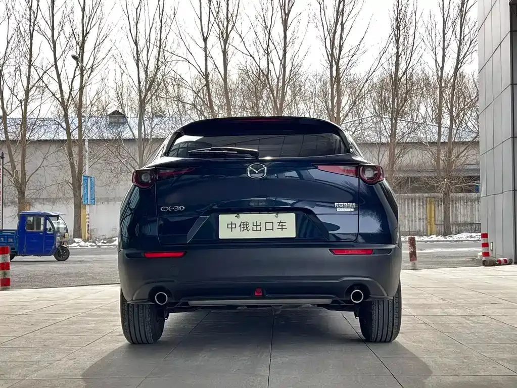 Mazda CX-30 — фото 10