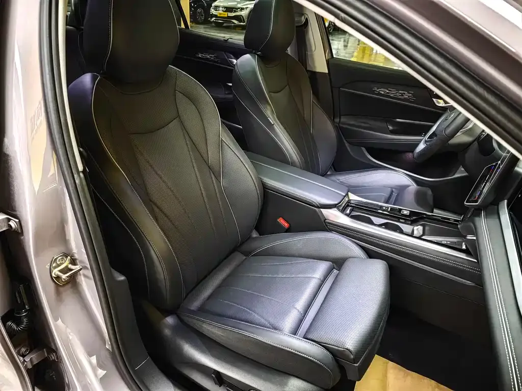 Volkswagen Passat — фото 4
