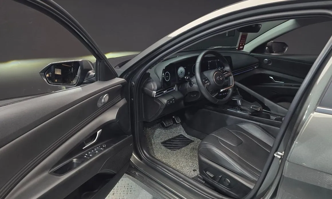 Hyundai AVANTE 2021 из KR, фото 8
