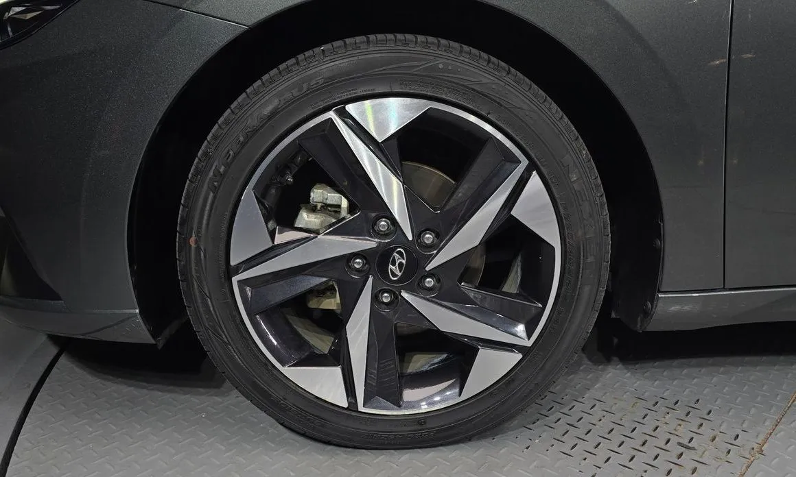 Hyundai AVANTE 2021 из KR, фото 6